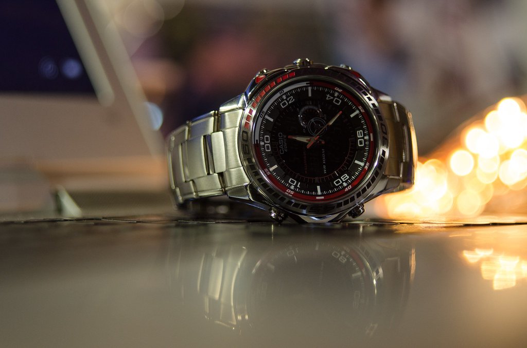 DEMO · Reloj cronógrafo de acero con brazalete